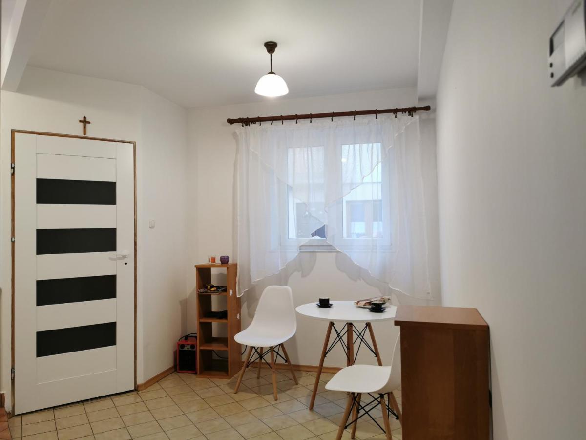 White Apartment Jablonna  Esterno foto